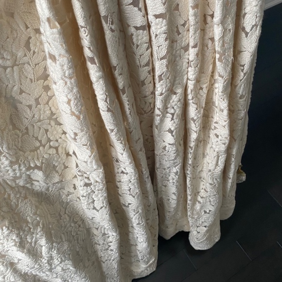 The Little Black Bow Lehenga - Top, Skirt, Waist Belt and Dupatta - Picture 14 of 17